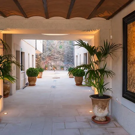 Florinda De La Cava - 5 Apartment