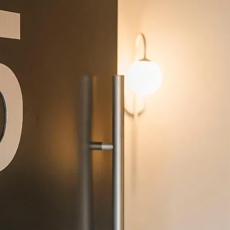 Florinda De La Cava - 5 *